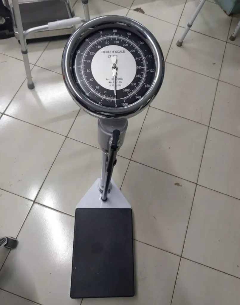Adult weighing scale