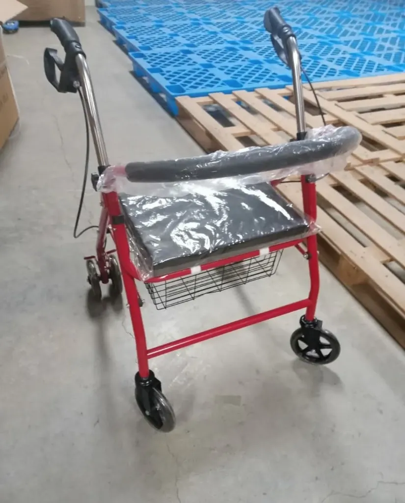 Rollator walking aid